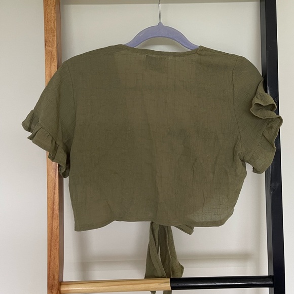 Princess Polly Crop Top - Picture 4 of 4